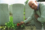 HARRHY FRANK (Leonard Higgins, his grandson, at Lijssenthoek, 2010)