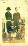 GORDON JAMES ERNEST (His sisters Elizabeth and Julia visiting the grave in 1921)