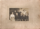  COTTON CHARLES WILLIAM (Charlie and his two sisters Annie & Rachel (back), other sister May, mother Sarah, father John and brother Walter, front)
