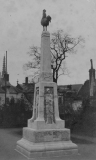ALEXANDRE OEA Monument aux Morts Breteuil carte postale