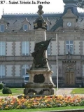 AVRIL SH Monument aux Morts  Saint-Yrieix-la-Perche