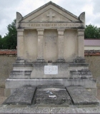 BOULASSIER L Monument aux Morts  Baugy