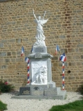 Monument aux Morts  Carrouges