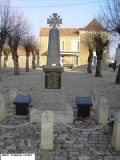 Monument aux Morts, Saint-Genest-d\'Ambire