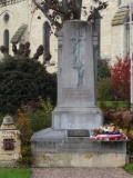 Monument aux Morts, Les Trois-Moutiers