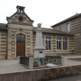 Monument aux Morts, Villeneuve-de-Marc