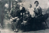 Corkett Albert (with his wife Mary and childrene; with his son James Edward, daughter Nora and eldest daughter Irene, front, right)