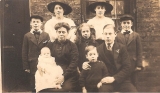 DREWETT WILLIAM JAMES (wife and children, 1917)